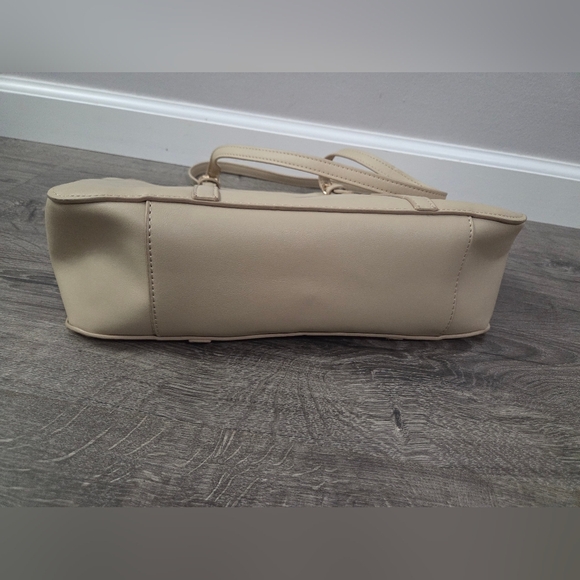 Steve Madden Tote & Crossbody Bag Set - Picture 4 of 11